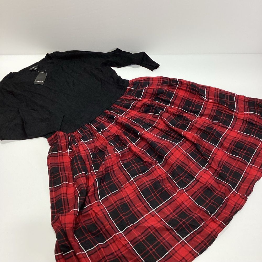 Torrid Plaid Dress Red and Black Black Top Sweater Style Long Sleeve NWT 1X